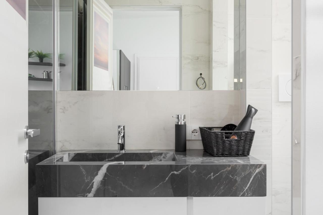 Nest For 2 In Milan Fashion District Via S Cecilia Apartment Exterior photo